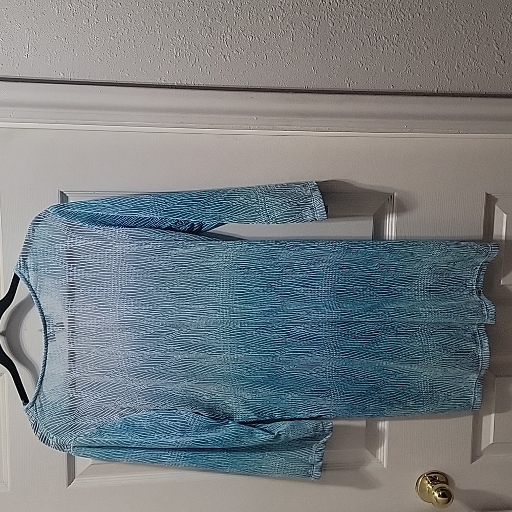 Lrg swim cover up - Picture 3 of 3